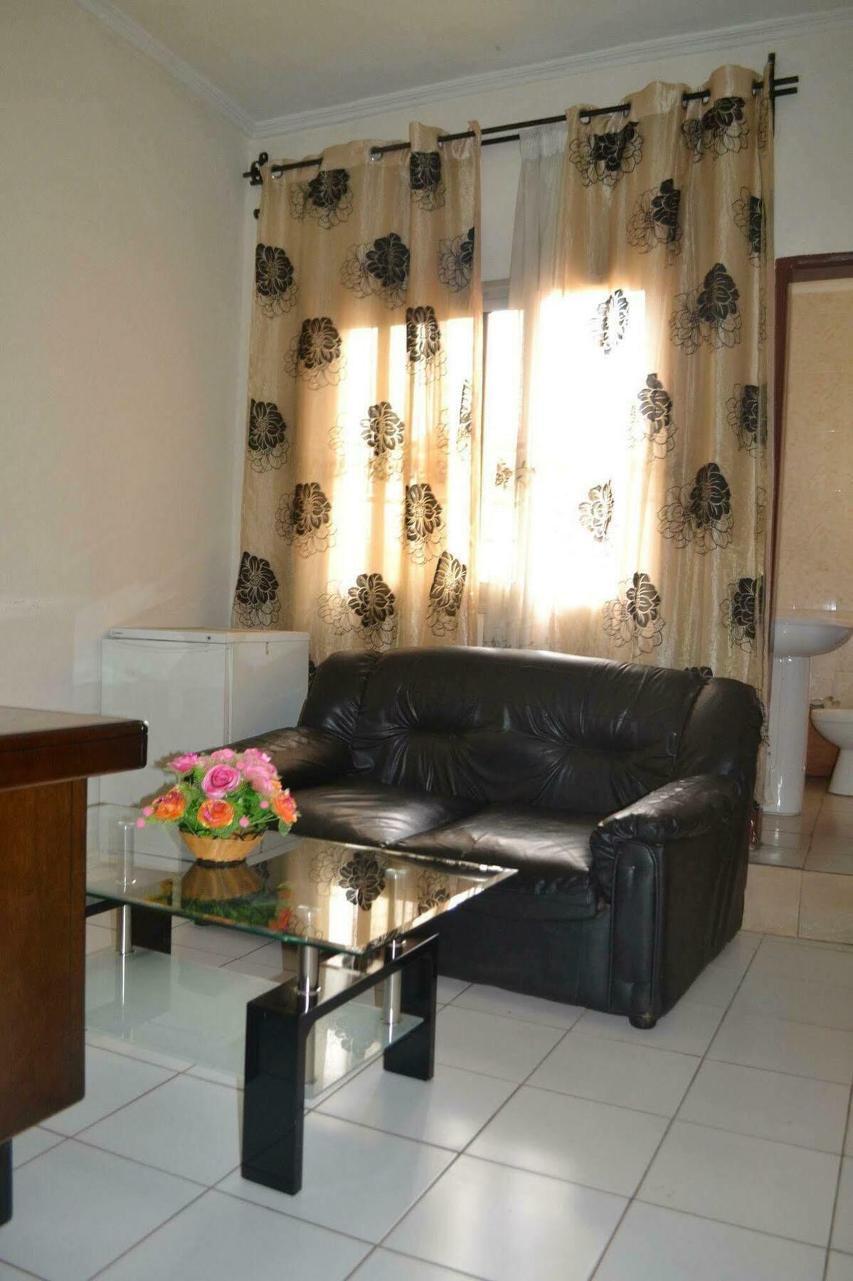 Hotel Le Diplomate Yaoundé Kültér fotó